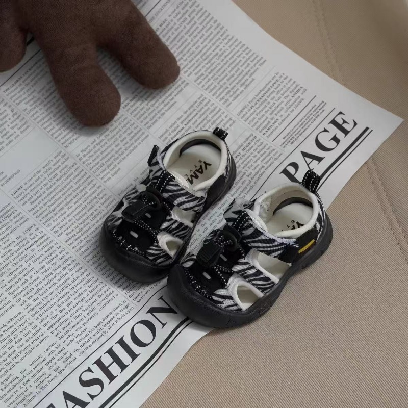 Baby Walking Shoes Toes Capped - огляд і ціна Baby Product Brand